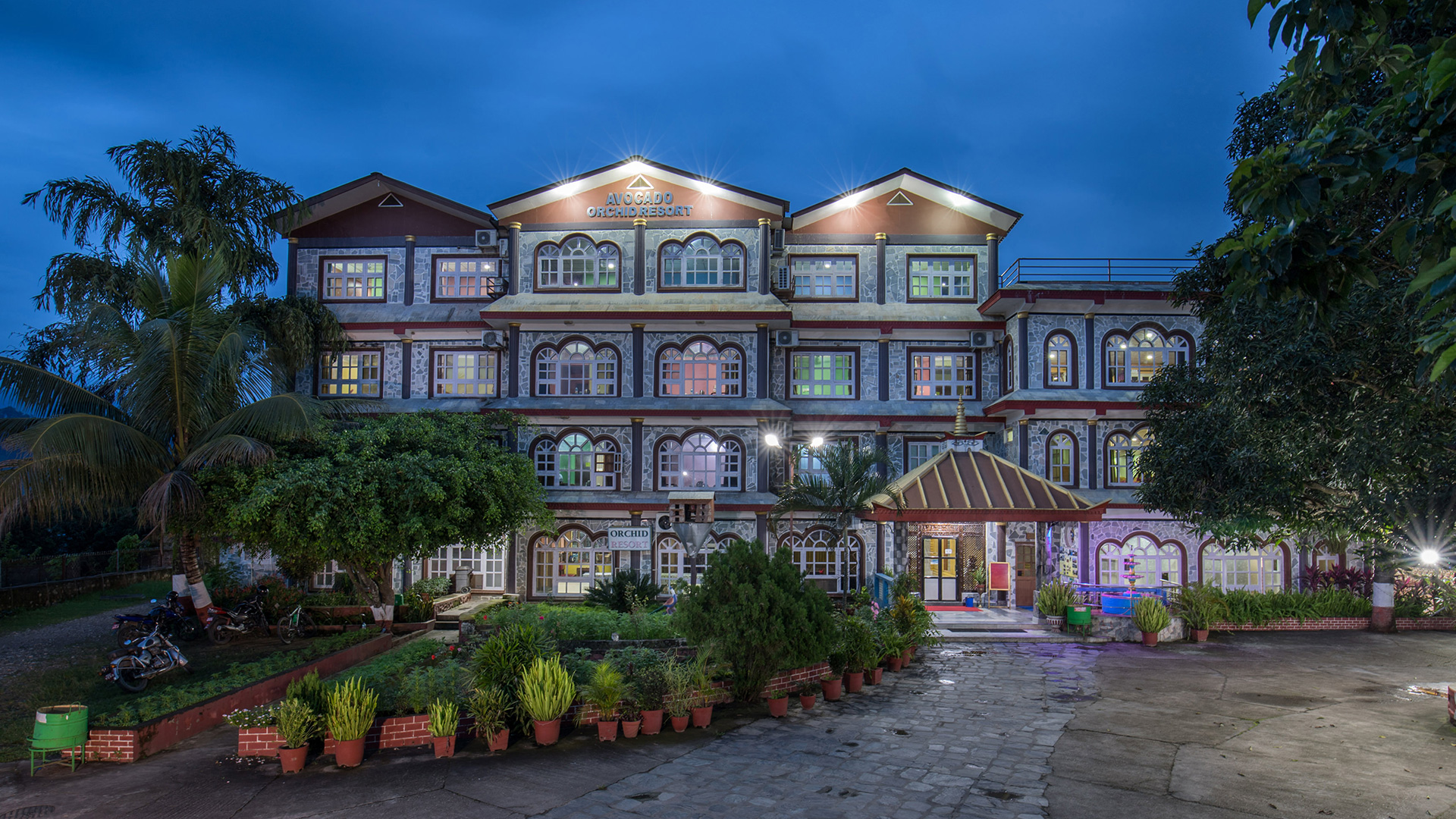 COZY. LUXURIOUS. HOSPITALITY